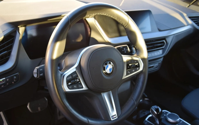 BMW Seria 1 cena 149900 przebieg: 15000, rok produkcji 2023 z Ciężkowice małe 326